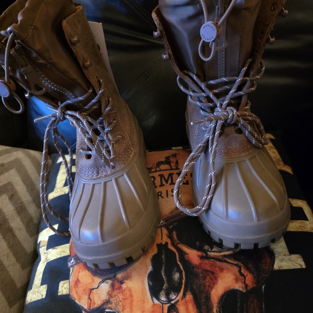 Hunter Brown Lace-Up Rain Boot Interior Detail
